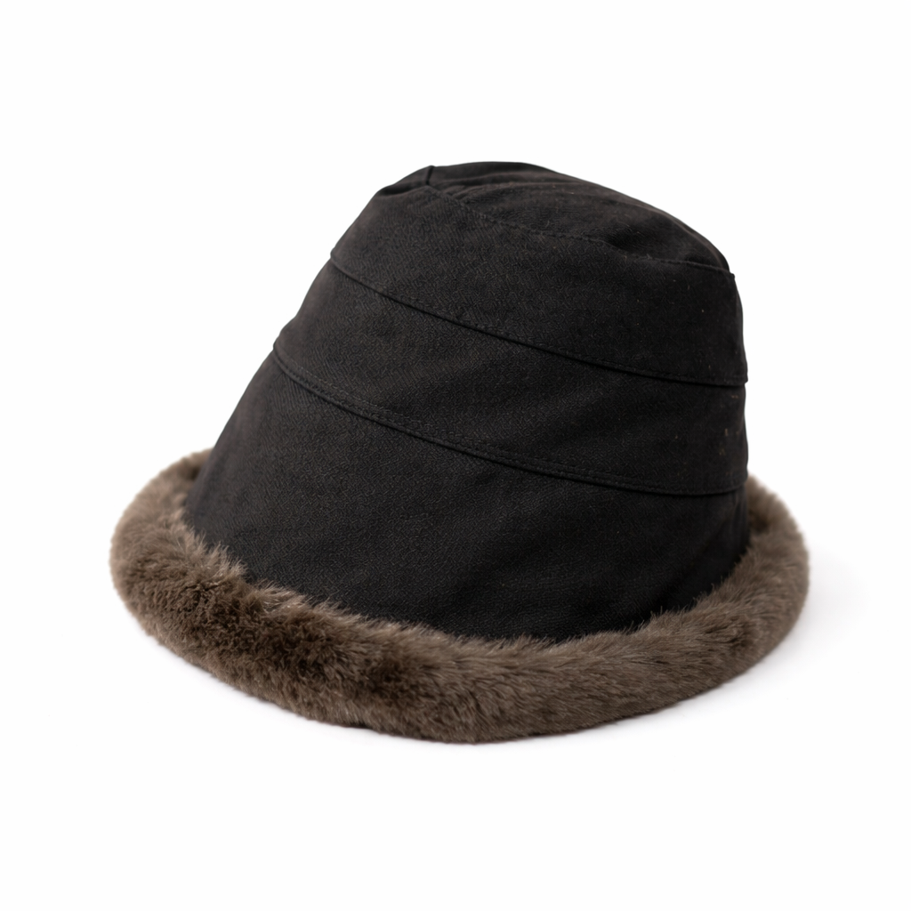 GORRO CON INTERIOR Y BORDE DE PIEL 35X20CM