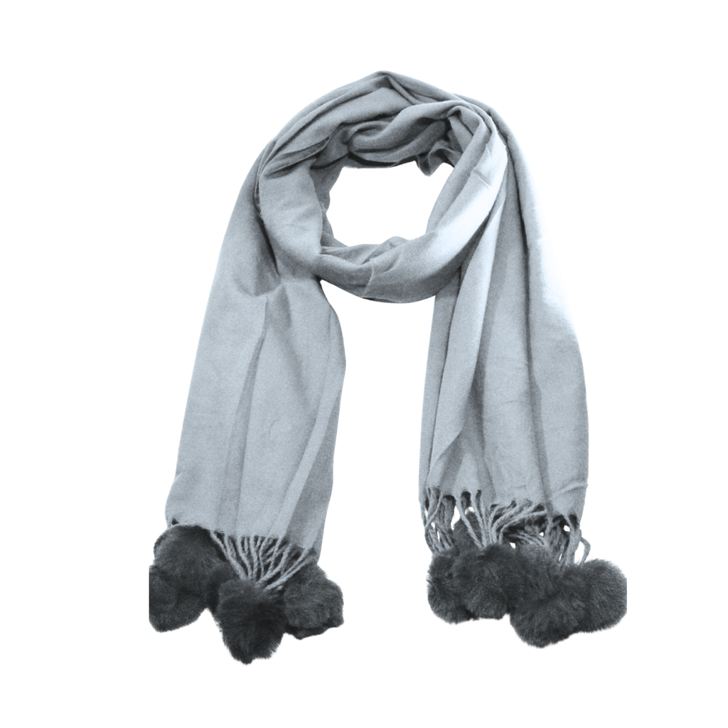 BUFANDA CON POMPON COLOR LISO