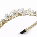 VINCHA DE PERLAS Y FLOR CON STRASS