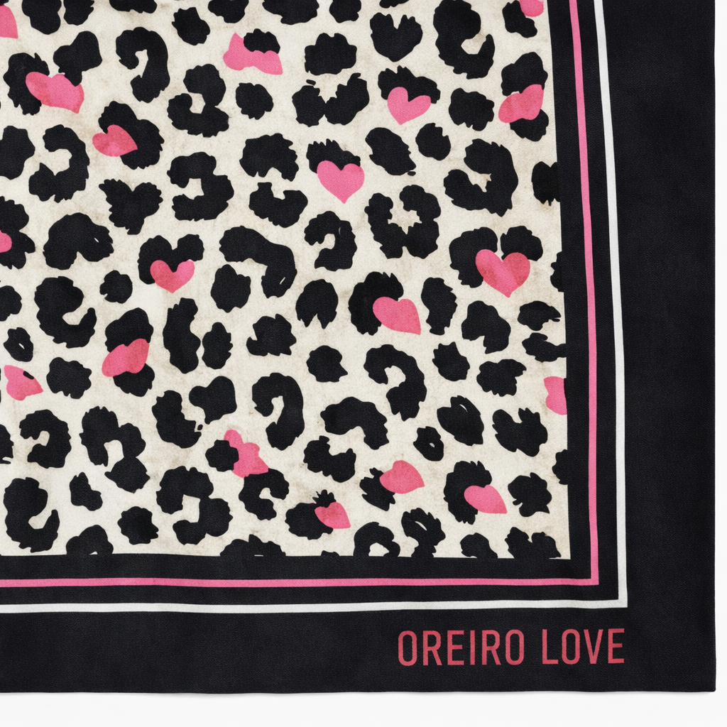 PAÑUELO DE SEDA OREIRO LOVE