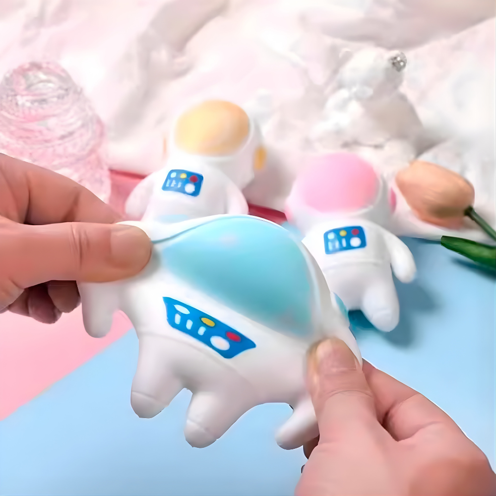 SQUISHY ASTRONAUTA EN CAJA