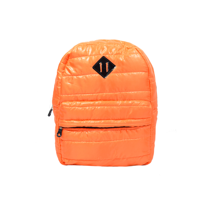 MOCHILA 17" URBAN APLIQUE FRONTAL