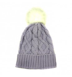 GORRO DE LANA CON POMPON