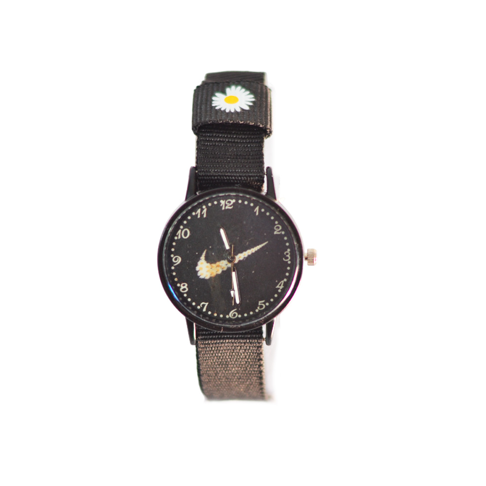 RELOJ MALLA DE LONA Y CUADRANTE NEGRO C/ MARGARITAS