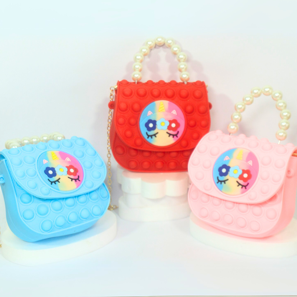 CARTERA POP IT CON CADENA