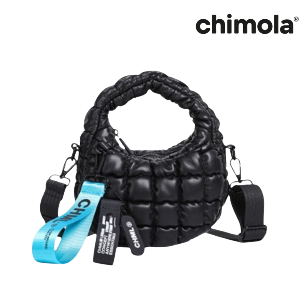 MINI BAG PUFFER CON LLAVERO DE CINTA CHIMOLA