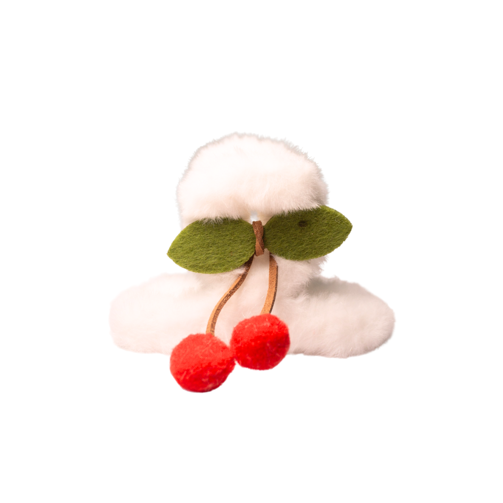 BROCHE DE PELUCHE CON APLIQUE CEREZAS