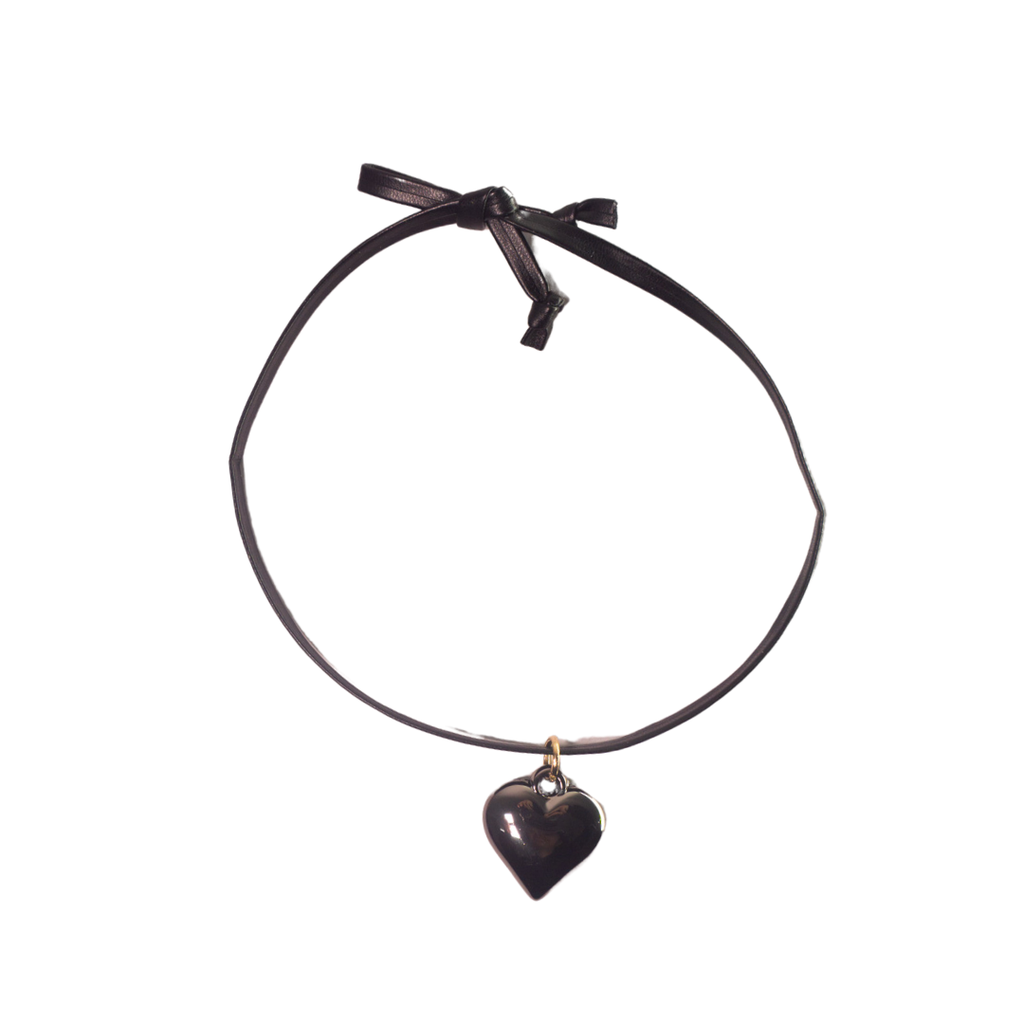 CHOKER DE CUERINA CON DIJE CORAZON