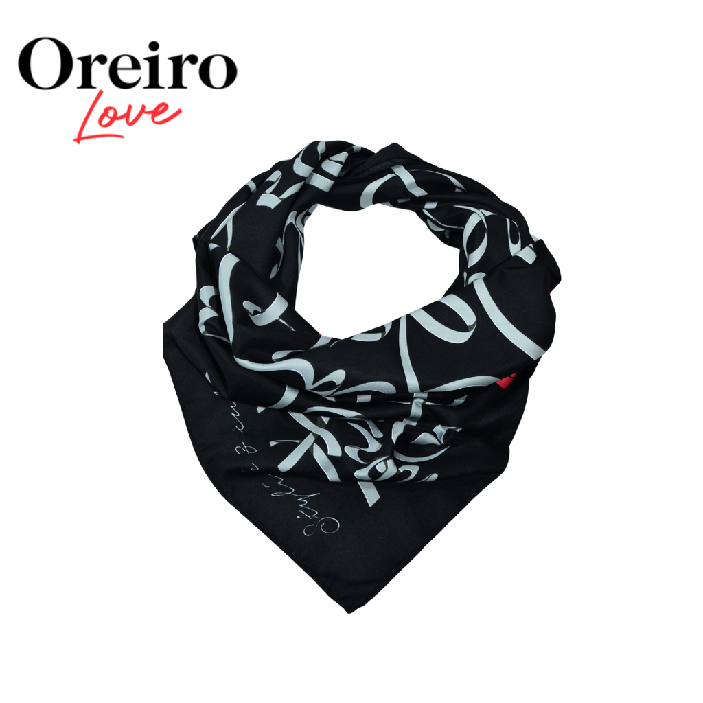 PAÑUELO NEGRO CON ESTAMPA BLANCA OREIRO LOVE