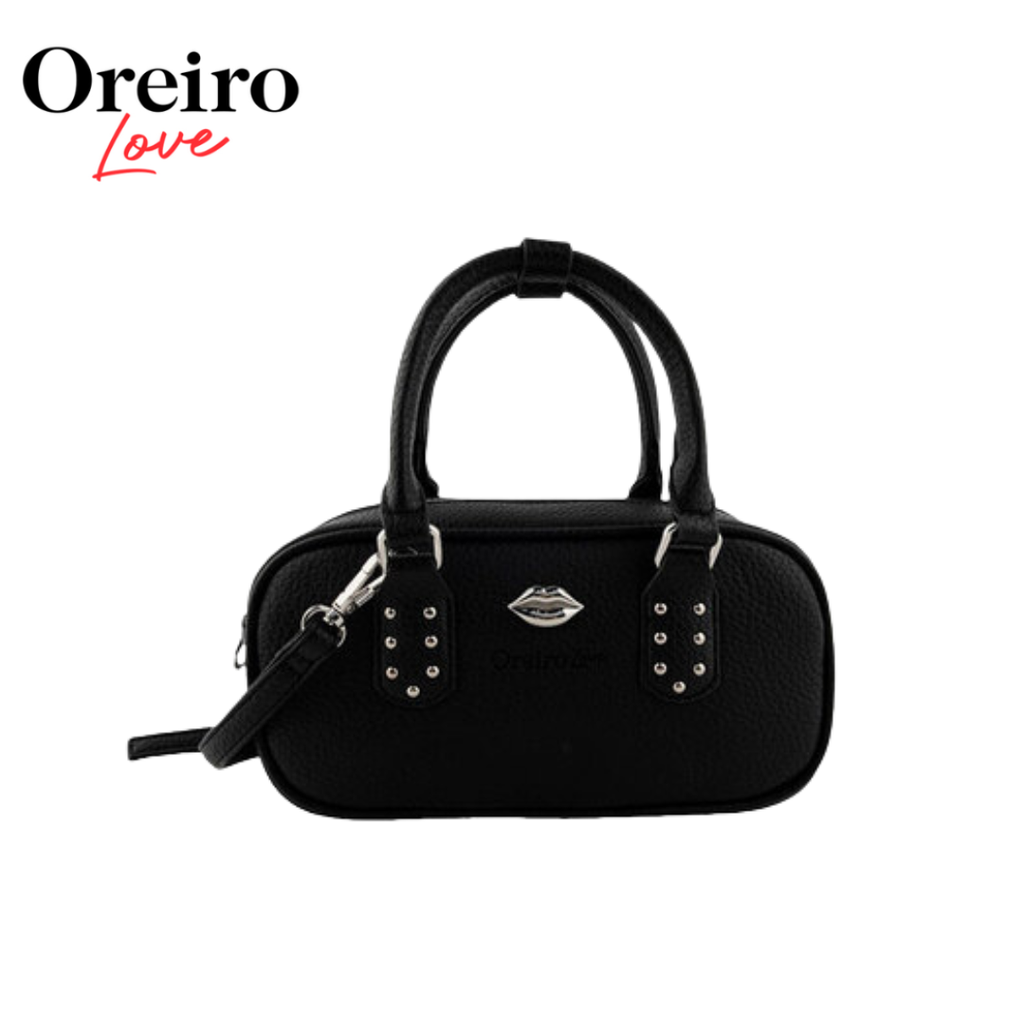 CARTERA CON TACHAS Y APLIQUE OREIRO LOVE
