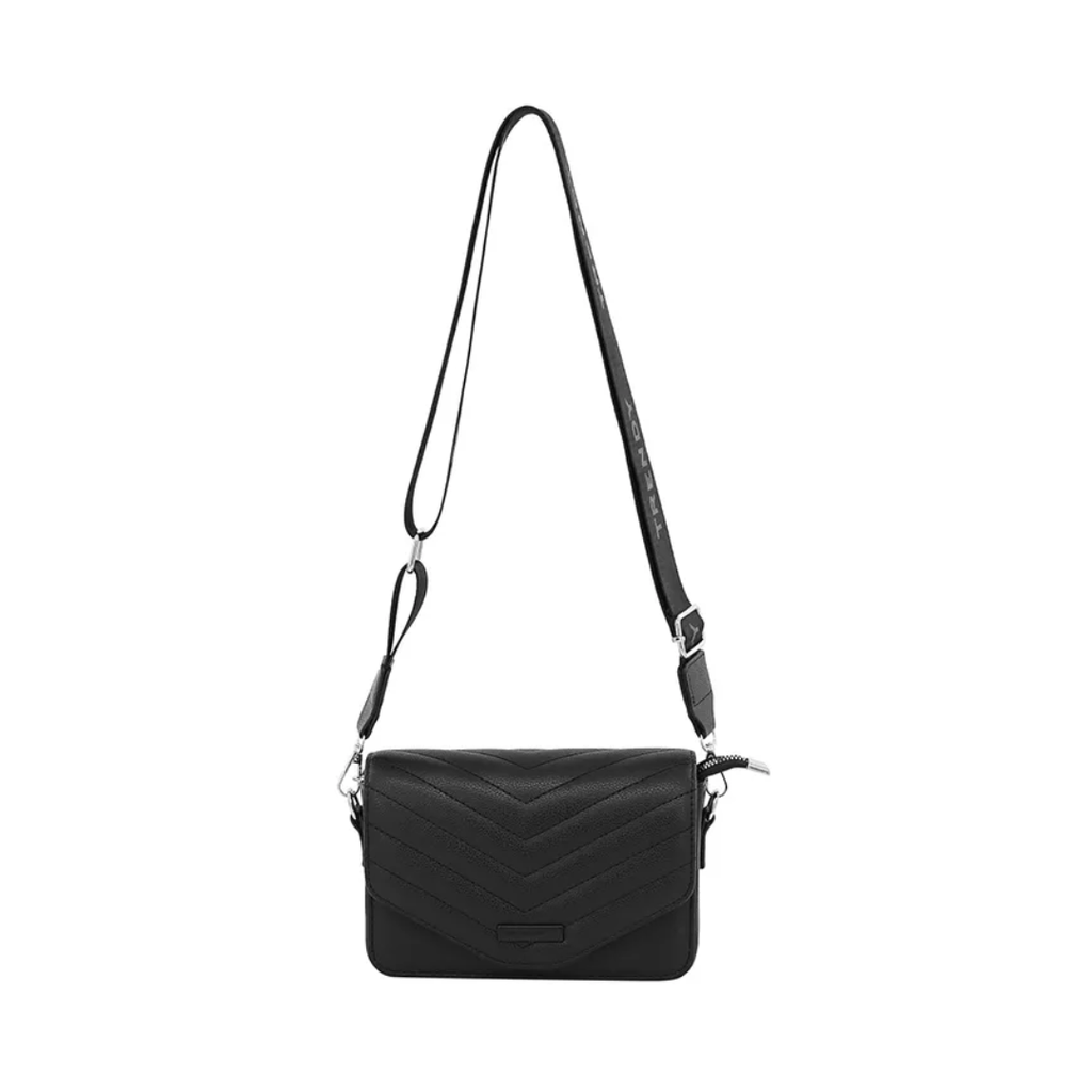 CARTERA CON SOLAPA Y RELIEVE TRENDY